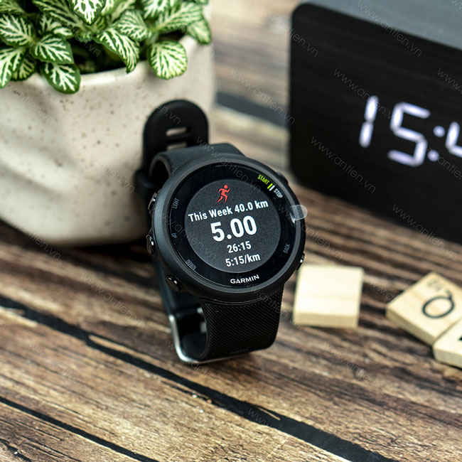 thiết kế Garmin Forerunner 45 và 45s