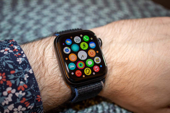 phần mềm Apple Watch SE